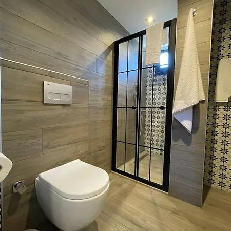 Zehra Suites Boutique Apartment#6, 300 Meters From The Sea アパート *